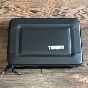 Thule Hard Sided Laptop/Tablet Case